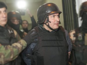 Eski bakan tutuklandı