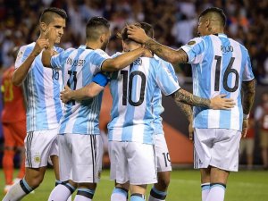 Copa America'da Arjantin 3'te 3 yapan tek takım oldu