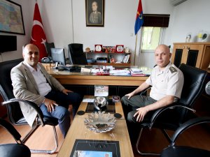 Özaltun, Yüzbaşı Urlu'yu makamında ziyaret etti