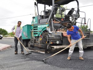 Karatay'da asfalt çalışmaları devam ediyor