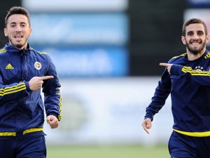 Fenerbahçe Ramazan Civelek ve Uygar Mert'le sözleşme imzaladı