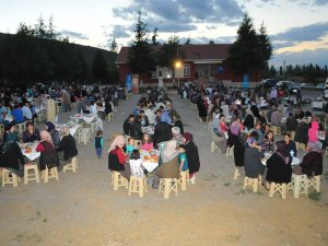 Saray Mahallesi halkı iftarda buluştu