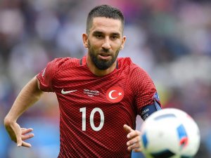 Arda Turan: Hakaret ve dalga geçmenin eleştiri kıvamında algılanması üzüyor