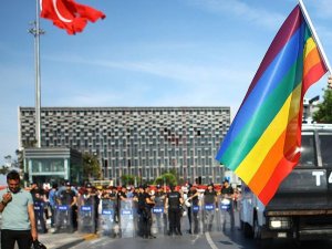 İstanbul Valiliği'nden LGBT'nin yürüyüşü için kritik açıklama