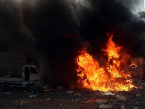 Halep'e varil bombalı saldırı: 15 ölü