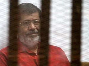 Muhammed Mursi'ye müebbet hapis cezası