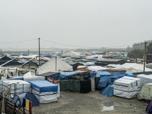 Fransa’da yardım konvoyunu ülkeye sokmak istemiyor