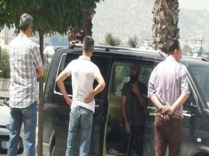 AK Parti binası önünde intihar girişimi