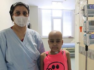 Iraklı çocuk Almanya'dan gelen ilikle hayata tutundu
