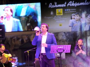 Konya'da Rahmet Akşamlarında Mustafa Demirci konseri