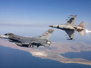 TSK'dan Kandil ile Lice kırsalına hava harekatı