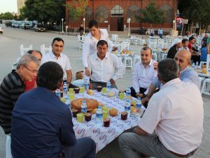 Altınekin Belediyesi iftarda buluşturdu