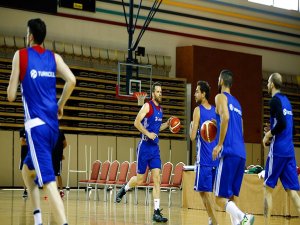 A Milli Erkek Basketbol Takımı'nda kadro 15'e düştü