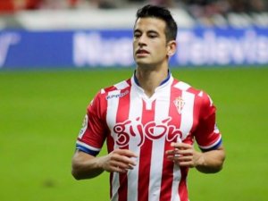 Şampiyon Leicester transfere doymuyor