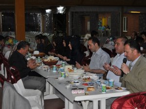 Seydişehir'de yetim ve öksüzler, kardeşlik iftarında buluştu