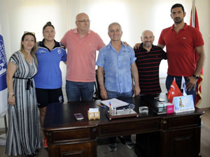 Çanakkale Belediyespor teknik kadro ile sözleşme yeniledi
