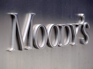 Moody's iki ülkenin notunu açıkladı