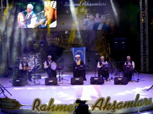 Rahmet Akşamlarına Kerkük İlahi Grubu konuk oldu
