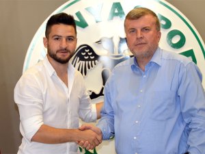 Ömer Ali Şahiner imzayı attı
