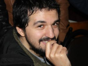 Gezici gazeteciden haddini aşan sözler!