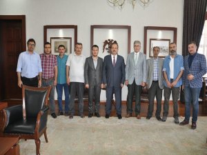 Cemiyetten Vali Canpolat'a ziyaret