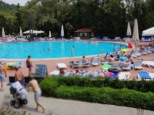 "Turizmde her şey dahilden kademeli vazgeçilmeli"
