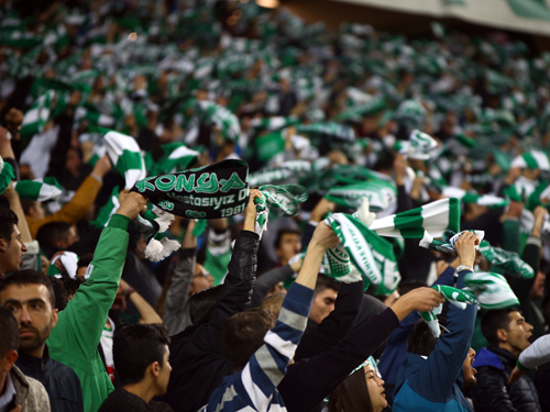 Konyaspor'un kombine fiyatlarını görünce şaşkına döndüler!