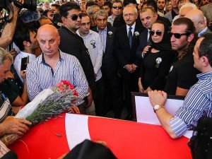 Yaşar Nuri Öztürk son yolculuğuna uğurlandı