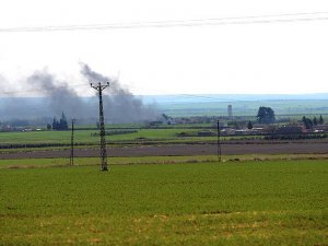 PYD Münbiç'in 4 kilometre yakınında