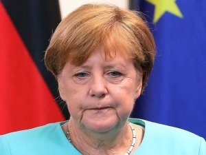 Merkel: Bugün Avrupa için dönüm noktasıdır