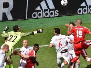 Polonya ilk çeyrek finalist oldu