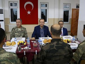 Cumhurbaşkanı Erdoğan Şırnak'ta askerler ile iftar yaptı