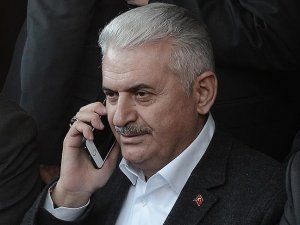 Başbakan Yıldırım İsviçre'deki iftara telefonla bağlandı