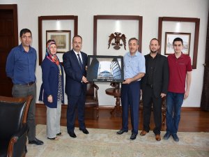 Sağlık-Der, Vali Canbolat’ı ziyaret etti