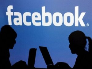 Facebook, Twitter ve YouTube'a erişim koptu