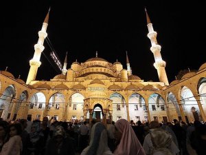 Kadir Gecesi cuma günü idrak edilecek
