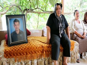 Teröristlere ateş açıp hayatını kaybeden memurun baba evinde yas var