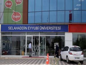 Kayyum atanan üniversitede bilgisayarları silen 4 kişi gözaltında