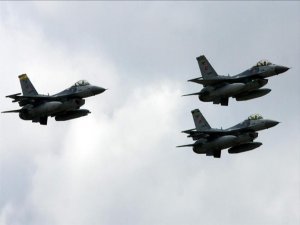 Irak'ın kuzeyine hava harekatı