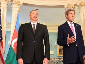 Kerry ile Aliyev ile Dağlık Karabağ'ı görüştü