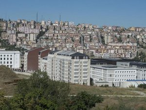 Turgut Özal ve İpek Üniversitelerinin kurucu vakıflarına kayyum atandı