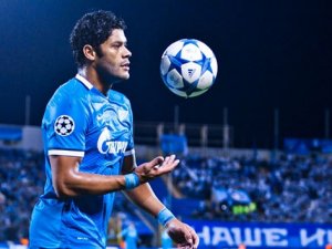 Hulk, rekor ücretle Çin'e transfer oldu