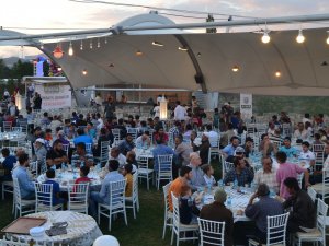 AYDER, Konya’da yaşayan Suriyeli yetimlerle iftarda buluştu