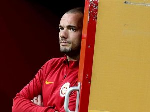 Galatasaray'da Sneijder ilk antrenmana çıkmadı