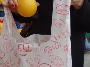 Fransa'da marketlerde plastik poşet yasağı