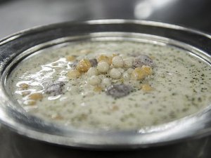 Dayanışmayı harmanlayan yemek: Yuvalama