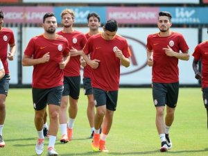 G.Saray açıklamadan antrenmana çıkardı