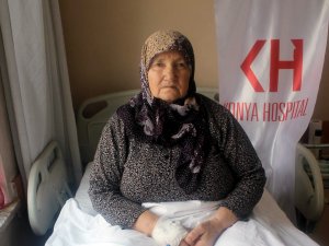 Dizlerine takılan protezle yeniden yürüyebilecek