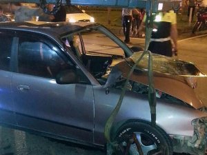 Yurtta trafik kazaları: 3 ölü, 26 yaralı