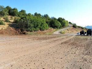 Tunceli'de patlayıcı araması yapan güvenlik güçlerine bombalı saldırı